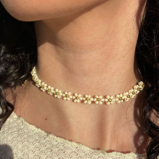 Daisy Necklace